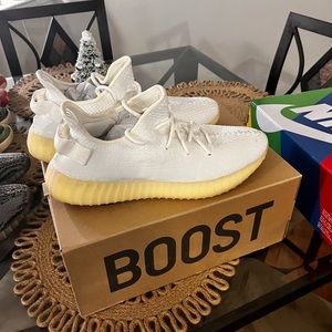 Yeezy cream white 350